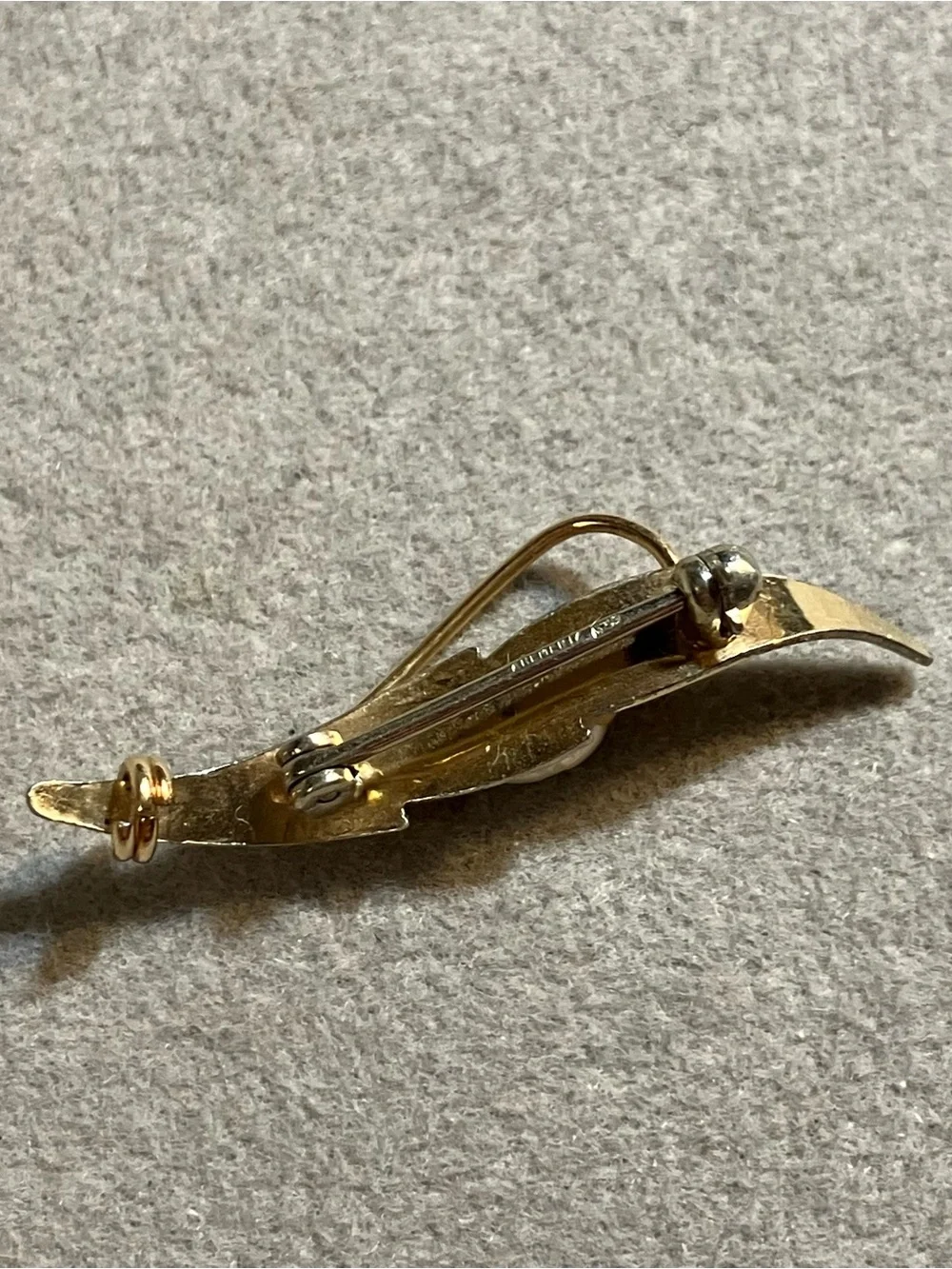 Vintage Kremetz Dainty Cultured Pearl Brooch Gold Tone